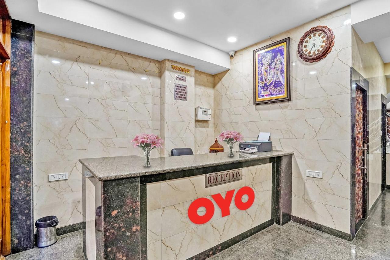 Oyo 88326 Hotel Cloud 9 New Delhi Extérieur photo